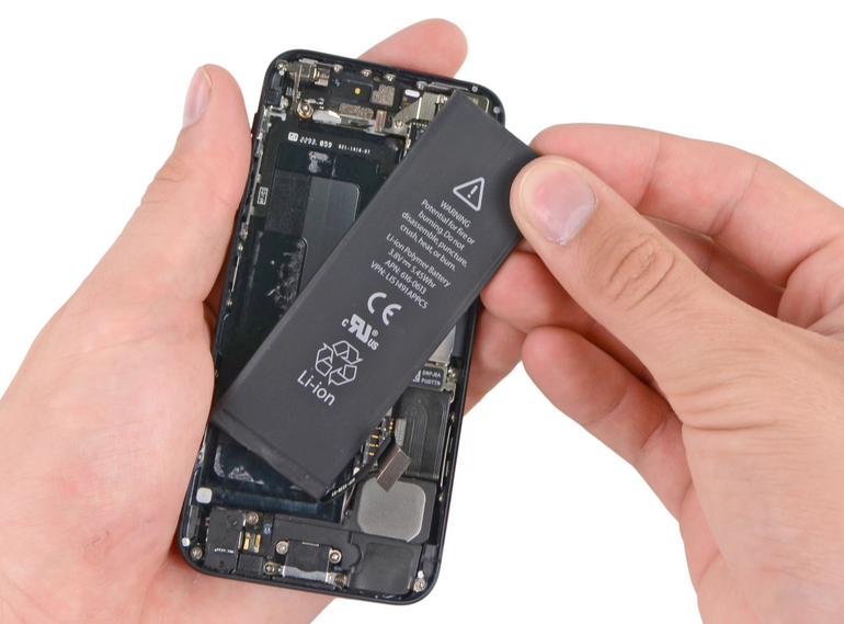 Замена аккумулятора iPhone 4S